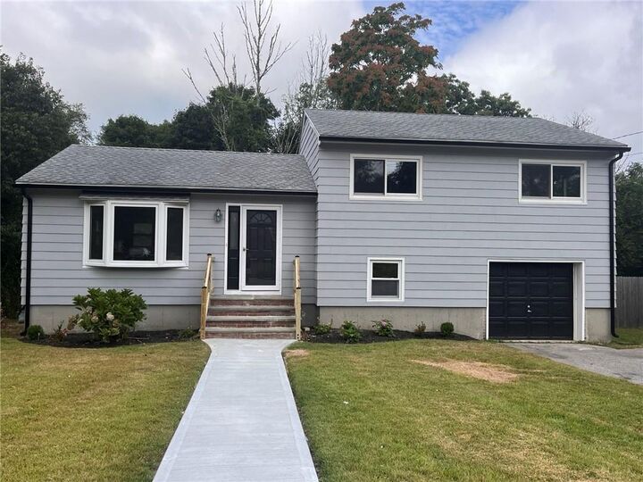 19 Nichols Lane  Westerly RI 02891 photo