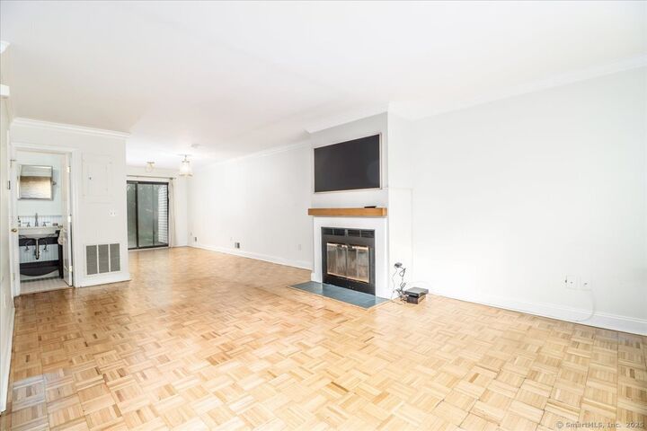 Property Photo: 1 Horizon Drive Apt 15 CT 06854