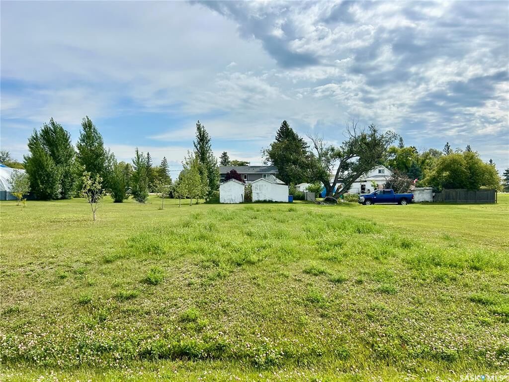 Property Photo:  640 1st Avenue W  SK S0E 1W0 