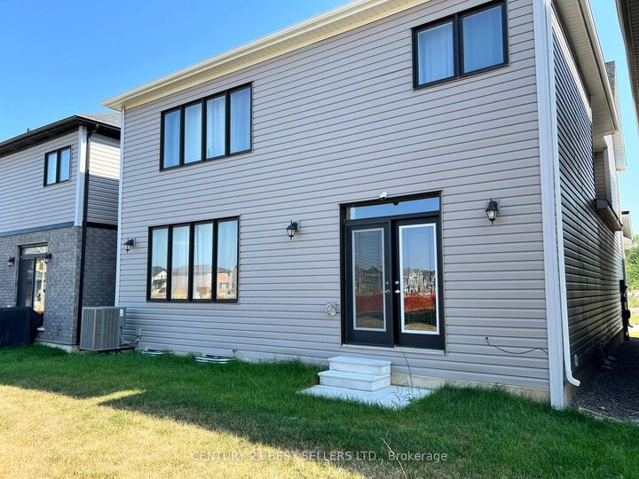 Property Photo: 89 Higgins Avenue ON L3B 5N5