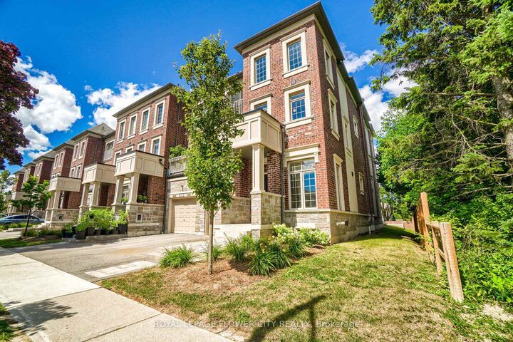 Photo de la propriété: 947 Finley Avenue ON L1S 3V5