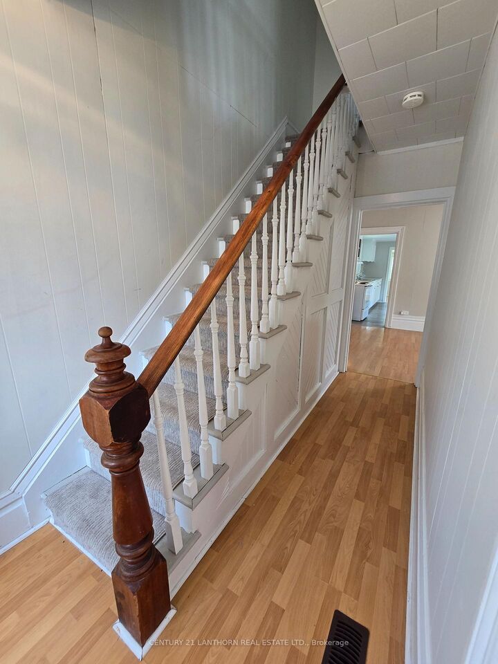 Property Photo:  49 Union Street  ON K0K 2T0 