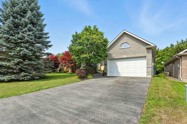 Property Photo:  11 Mill Pond Court  ON K0K 1H0 