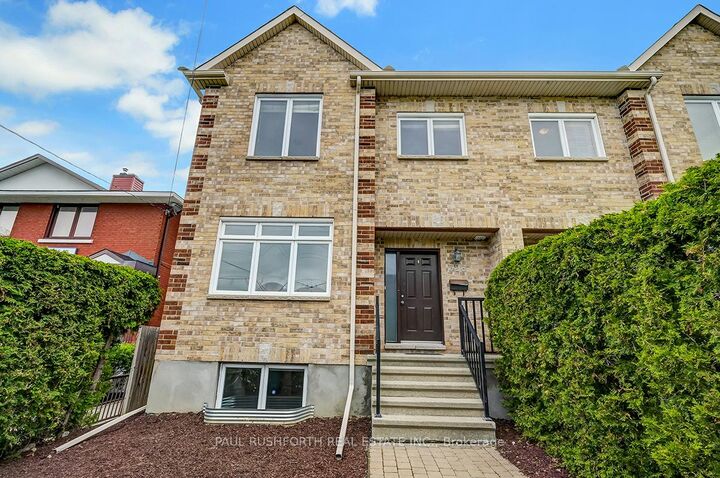 Property Photo: 326 Woodroffe Avenue ON K2A 3V5