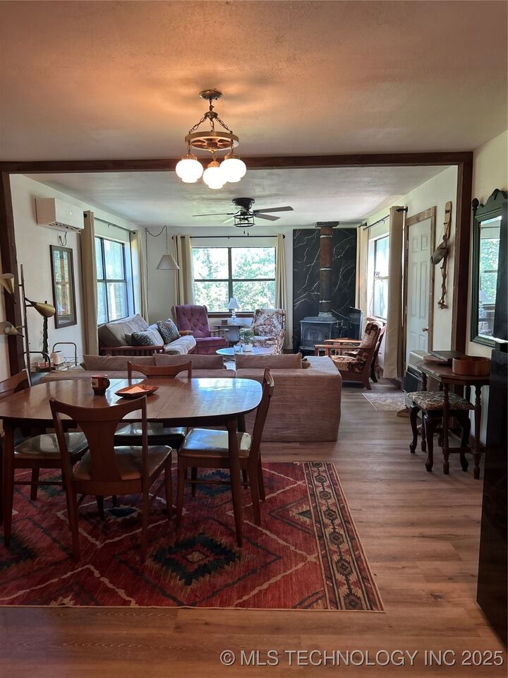 Property Photo: 443137 E 978th Road OK 74435