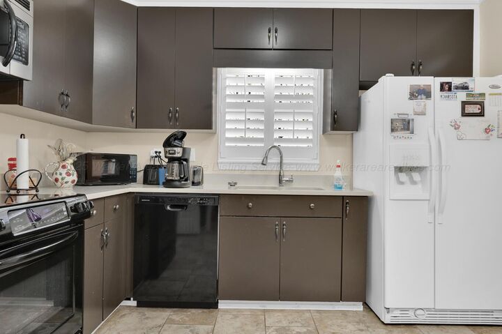 Property Photo:  201 Farley Rd  AL 35580 