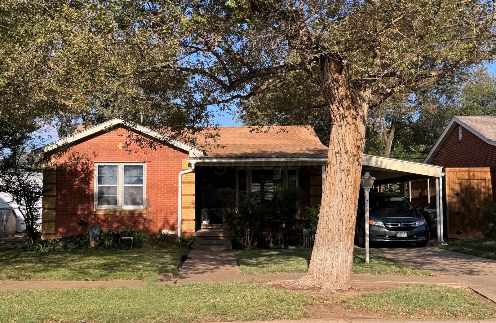 Property Photo: 4118 S Jackson Street TX 79110-1435