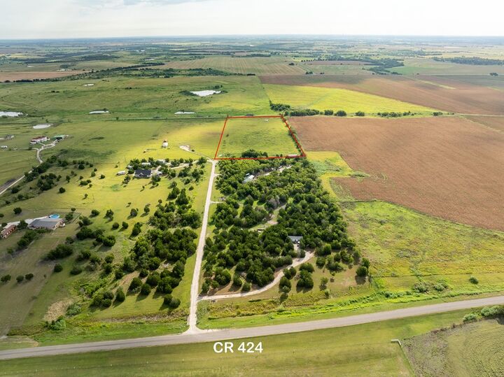Property Photo:  5275 Cr 424 Road  TX 76578 