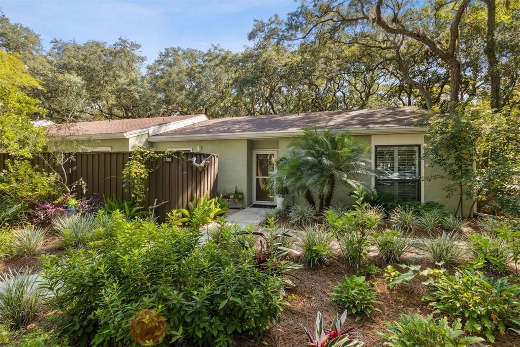 Property Photo: 1790 Mariners Walk FL 32034