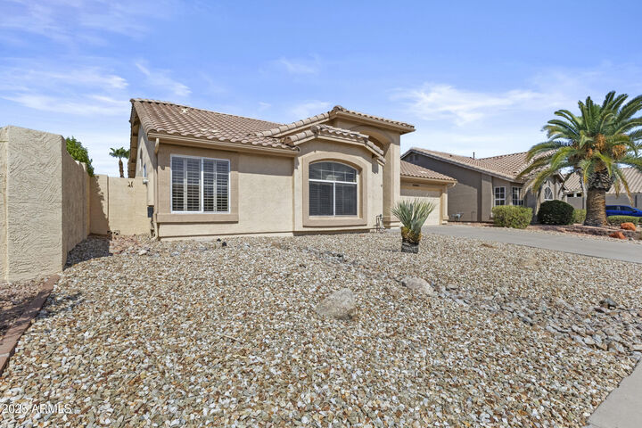 Property Photo: 18830 N 83rd Lane AZ 85382