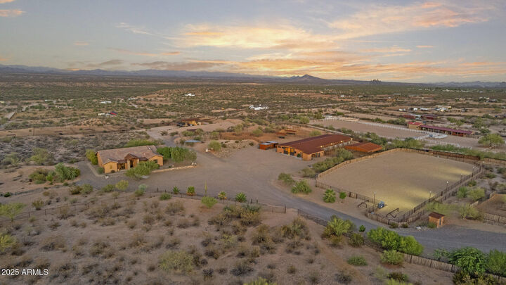 21620 W Buckwheat Lane  Congress AZ 85332 photo