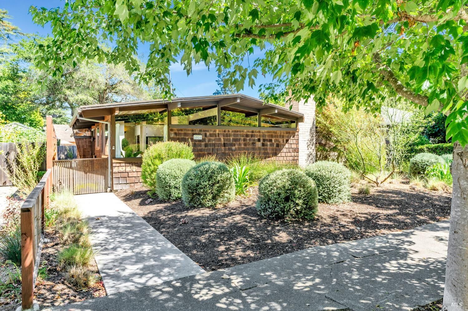 Property Photo: 1016 St Helena Avenue CA 95404
