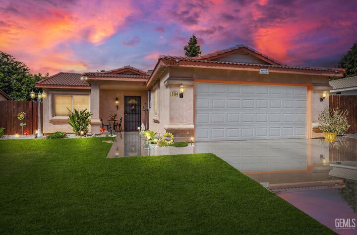 5504 San Mateo Drive  Bakersfield CA 93307 photo