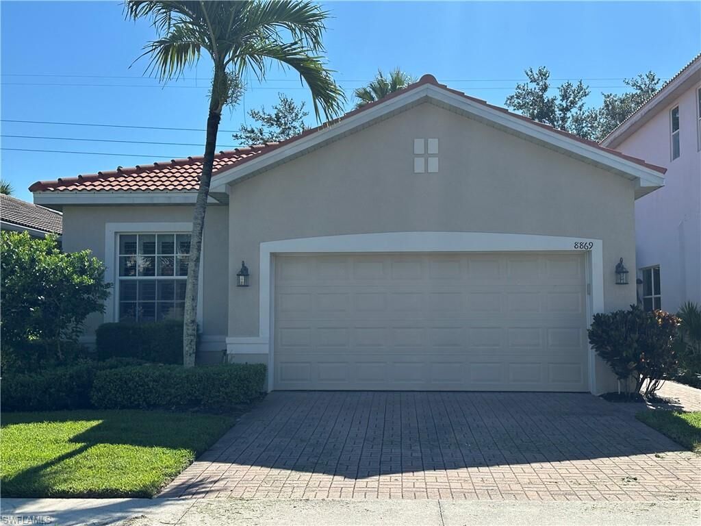 Property Photo:  8869 Spring Mountain Way  FL 33908 