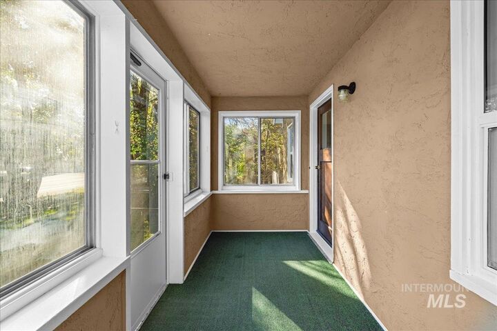 Property Photo:  1920 Blaine St  ID 83605 