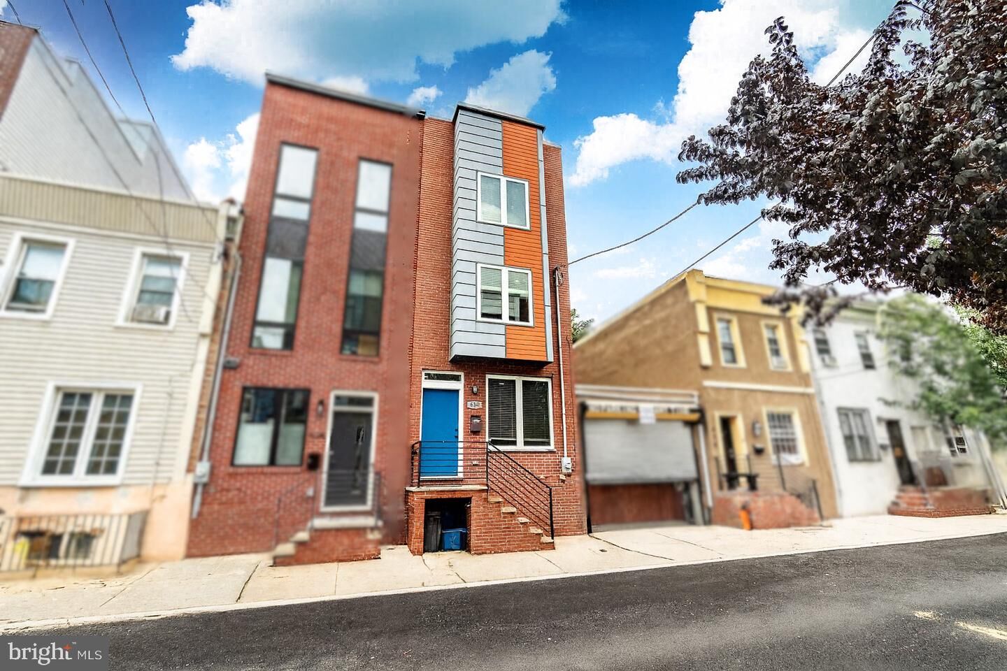 Property Photo:  630 Dudley Street  PA 19148 