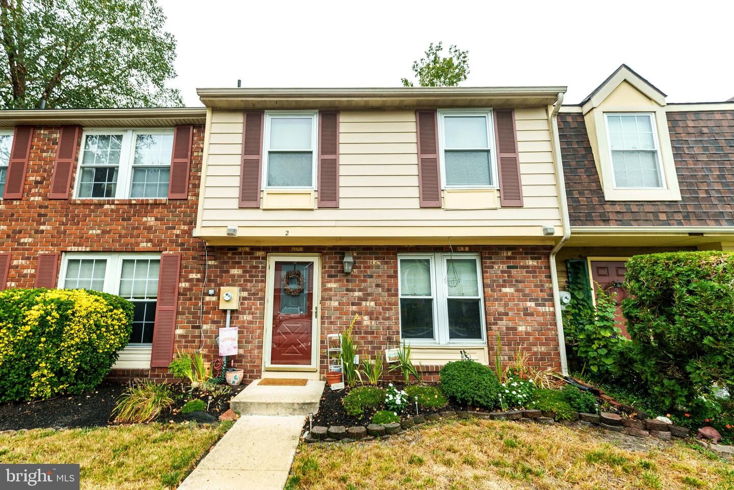 Property Photo:  2 Waterview Court  NJ 08053 
