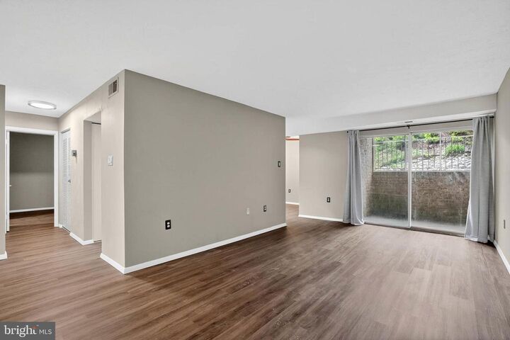 Property Photo:  7818 Hanover Parkway 387  MD 20770 