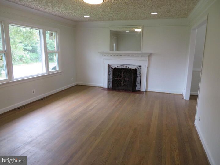 Property Photo: 12504 Greengate Road VA 22407