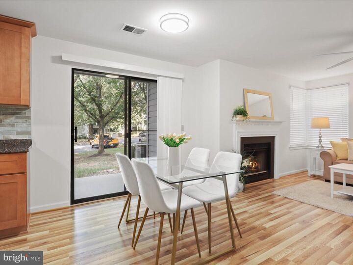 Property Photo:  1504 Summerchase Court C 1504-C  VA 20194 