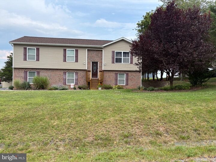 3610 Hickory Court  Chambersburg PA 17202 photo