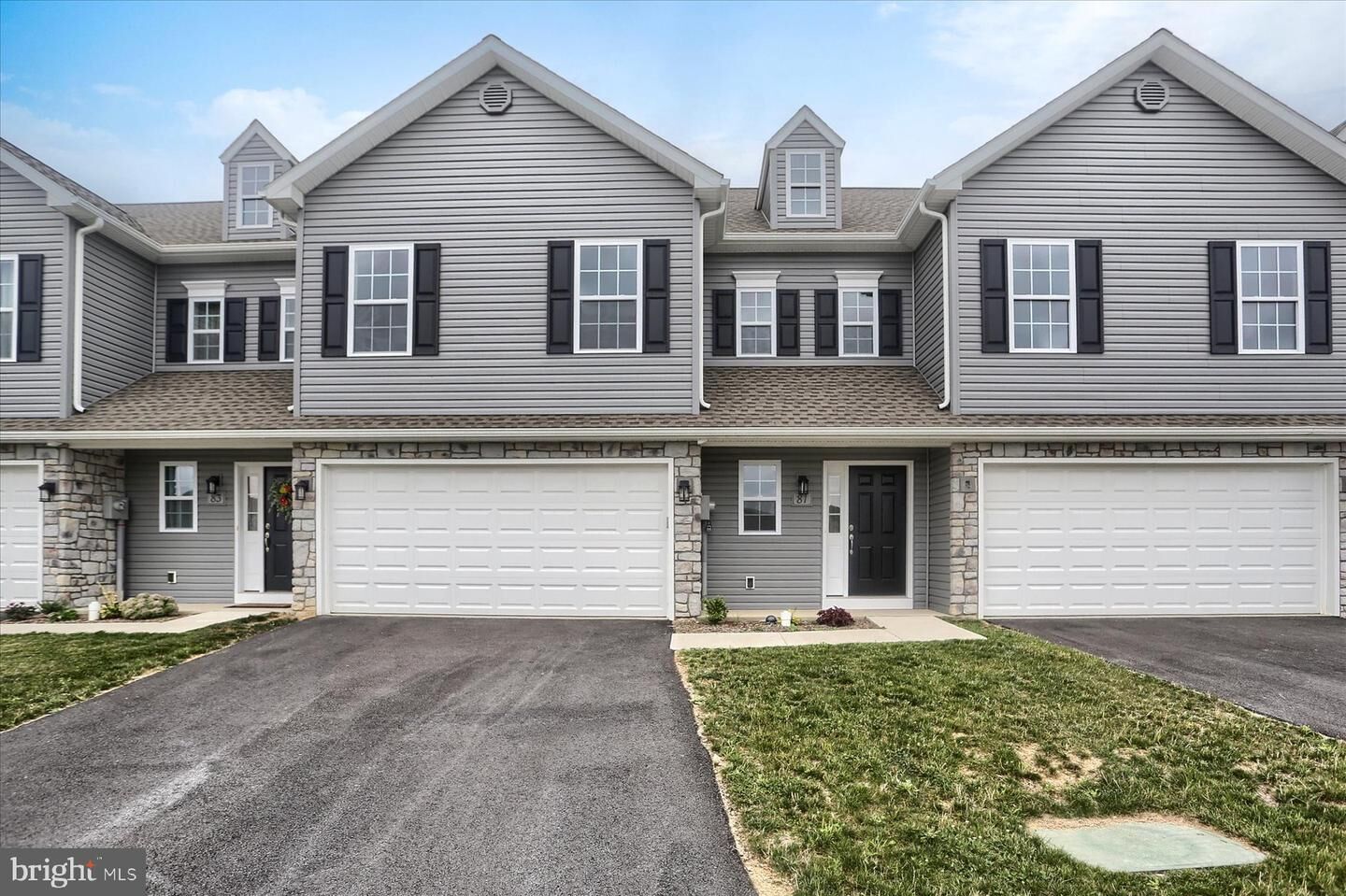 Property Photo:  81 Cortland Crossing  PA 17078 