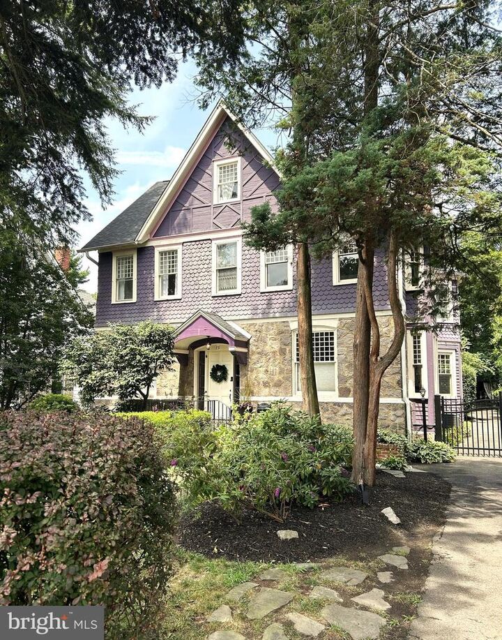 Property Photo:  15 W Walnut Avenue  NJ 08109 