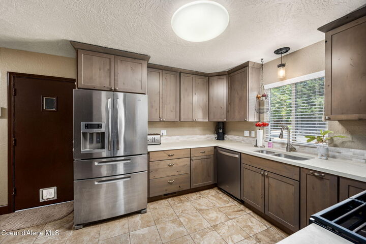 Property Photo:  164 W Hilgren Ave  ID 83835 