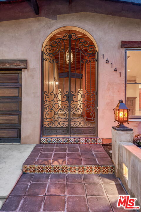 Property Photo:  16141 Bayberry Pl  CA 91403 