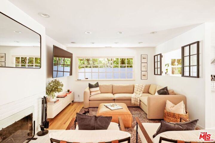 Property Photo:  2204 Stanley Hills Dr  CA 90046 