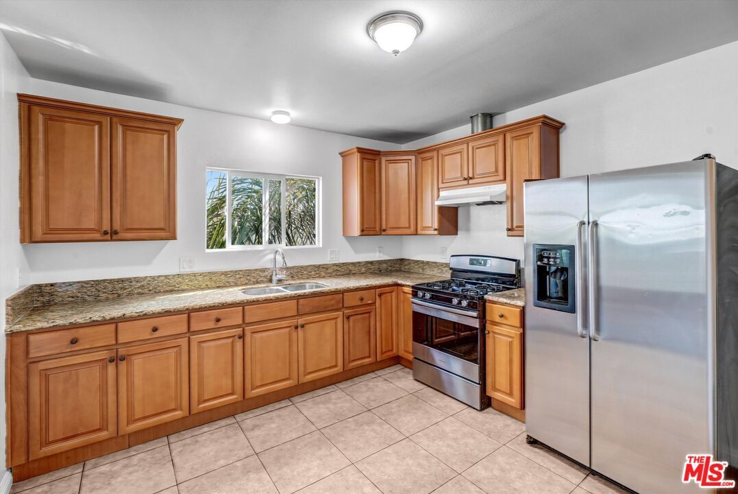 Property Photo: 5319 1/2 S Normandie Ave CA 90037