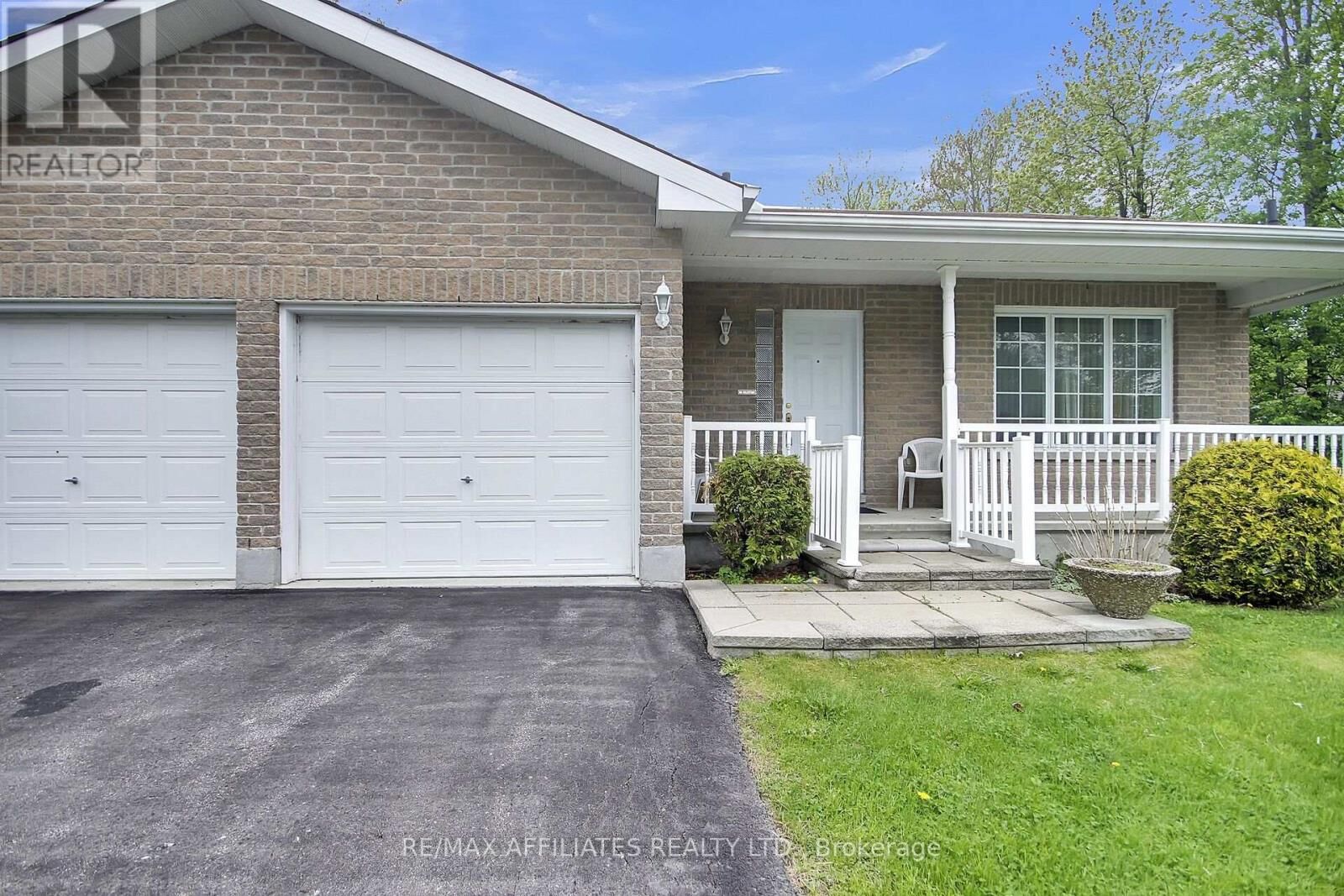 Property Photo: 2032 Sun Vista Private ON K4P 0A7