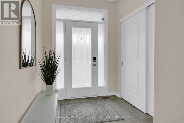 Photo de la propriété:  168 Hawkshaw Crescent  ON K2J 0J7 