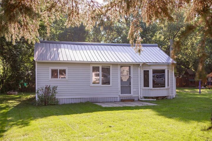 Property Photo:  310 Lakeshore Drive  MB R0M 1P0 