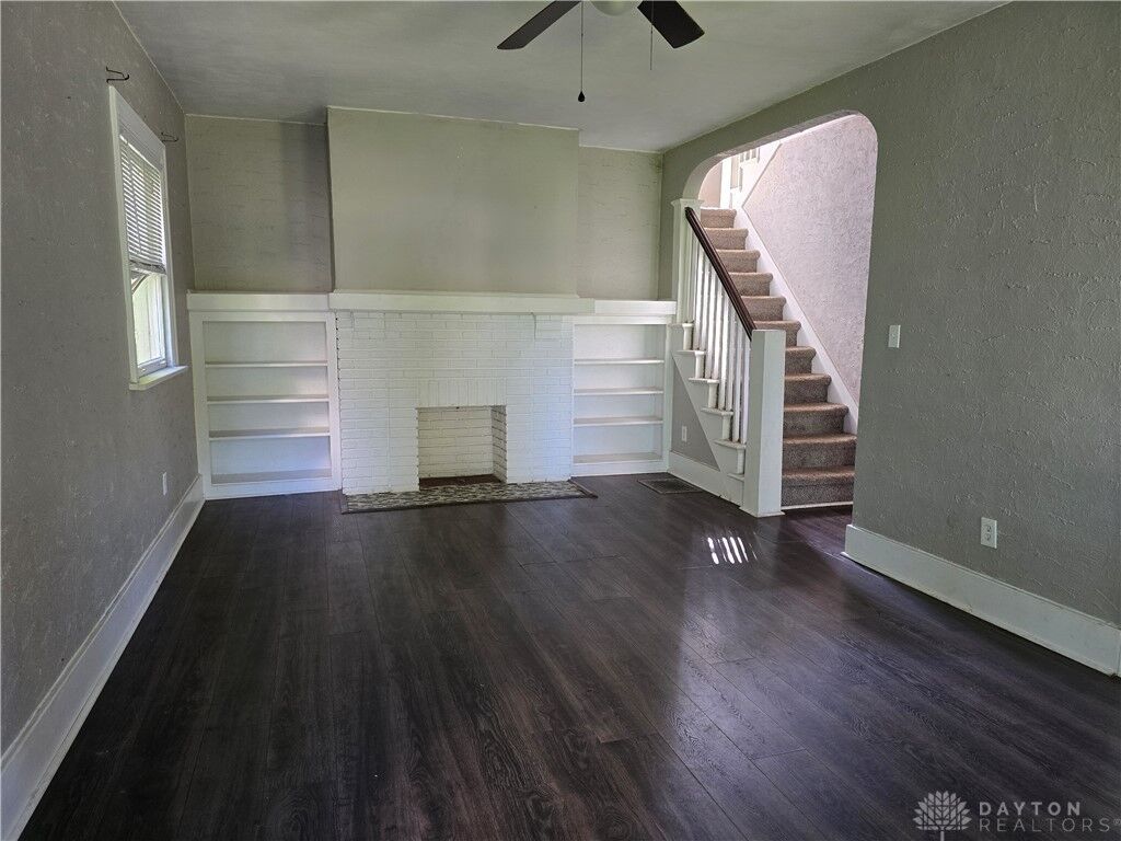 Property Photo:  1124 Seneca Drive  OH 45402 