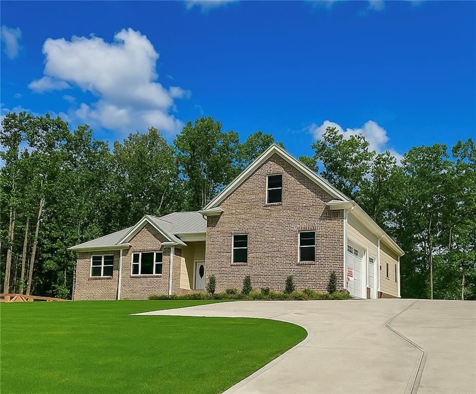 Property Photo: 569 Byrd Mountain Lane GA 30114