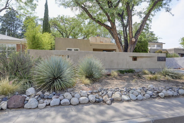 Property Photo: 521 Graceland Drive SE NM 87108