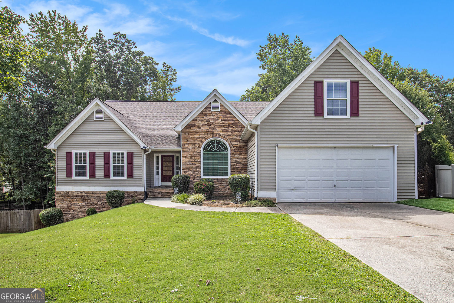 Property Photo:  2667 Links Overlook Drive  GA 30019 