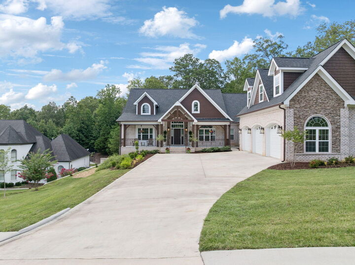 Property Photo:  717 Pembridge Circle  TN 37312 