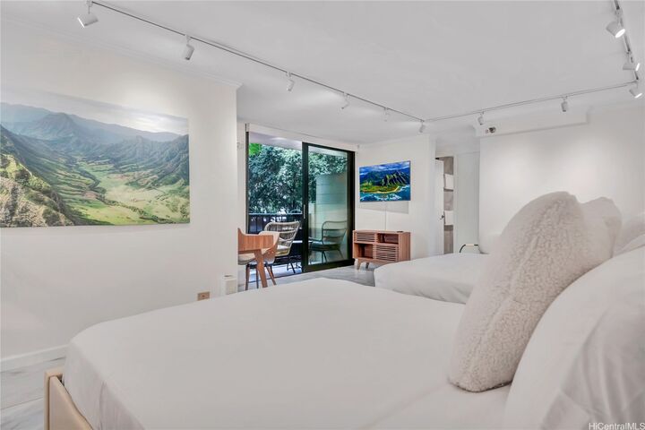Property Photo:  2425 Kuhio Avenue 201  HI 96815 