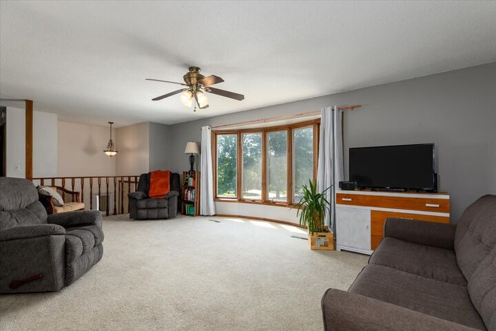Property Photo:  1528 Elmwood Drive  IA 50219 