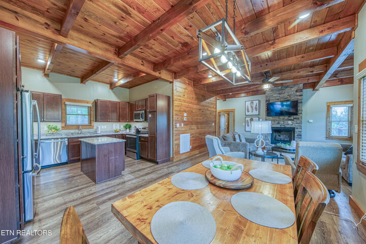 Property Photo: 2003 Crown Point Lane TN 37862