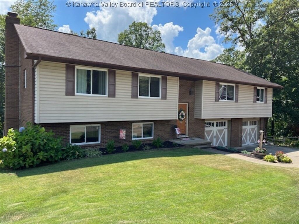 Property Photo:  2224 Avinell Drive  WV 25541 