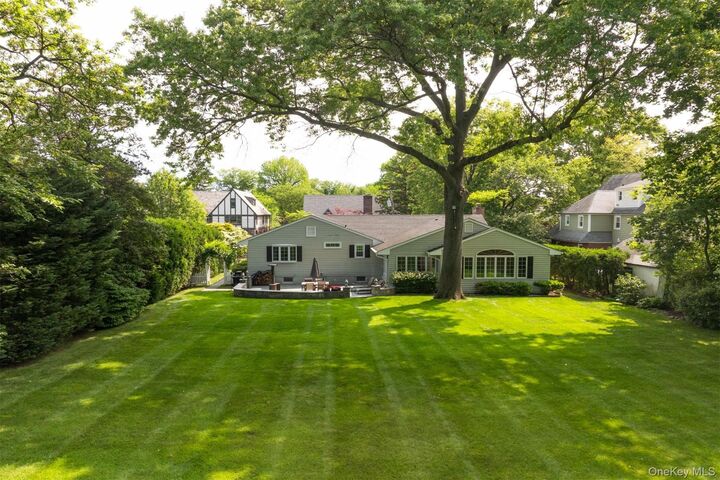 Property Photo:  973 Plymouth Street  NY 10803 