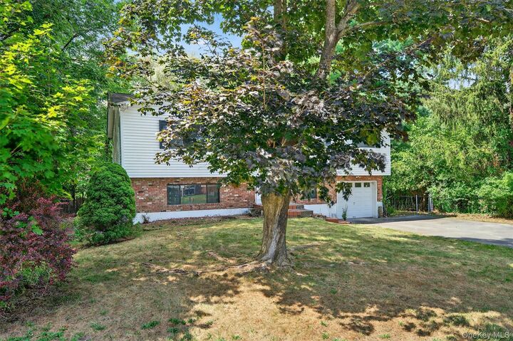 Property Photo:  12 Westminister Drive  NY 10940 