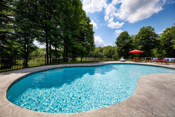 Property Photo:  14 Stonewall Court  NY 10990 