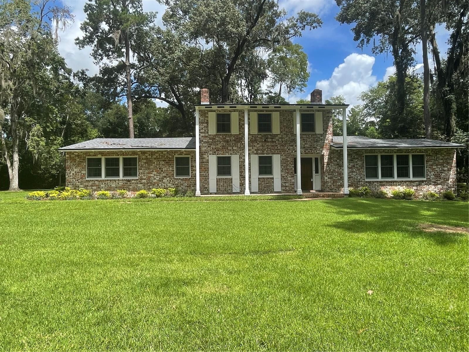 Property Photo: 1801 NW 30th Terrace FL 32605