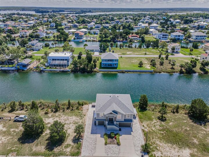 Property Photo:  3240 Spanish Bayonet Drive  FL 34607 