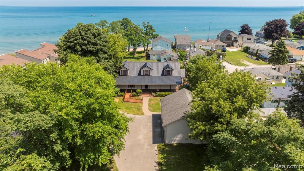 Property Photo:  7180 2nd Street  MI 48059 1901 