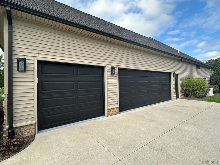 Property Photo:  16413 Carrie Lane  MI 48430 8002 